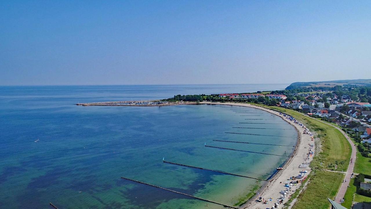 Ferienhaus Emmely Nur Wenige Gehminuten Zum Strand Ruhig Glowe Exterior photo