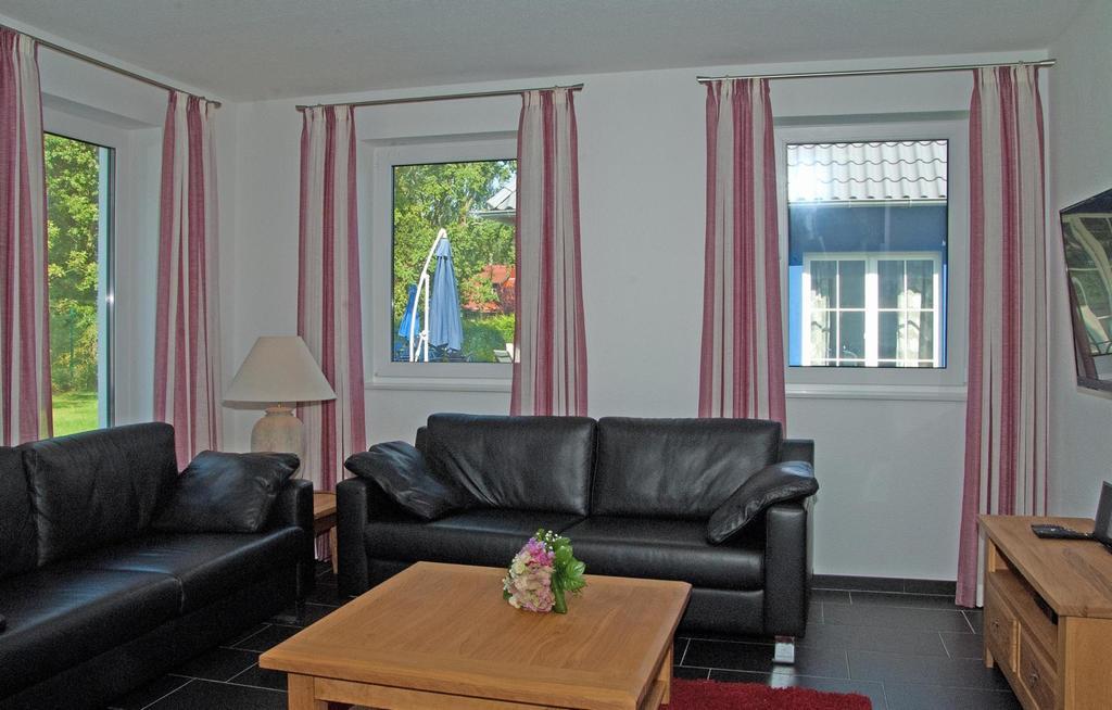 Ferienhaus Emmely Nur Wenige Gehminuten Zum Strand Ruhig Glowe Exterior photo