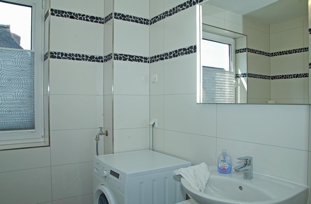 Ferienhaus Emmely Nur Wenige Gehminuten Zum Strand Ruhig Glowe Exterior photo